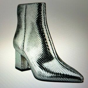 Marc Fischer Jin’s Metallic Pointy Toe Boots US 6.5 New